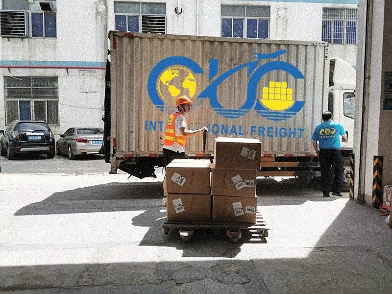 china-shipping-inland-freight-car-door.jpg